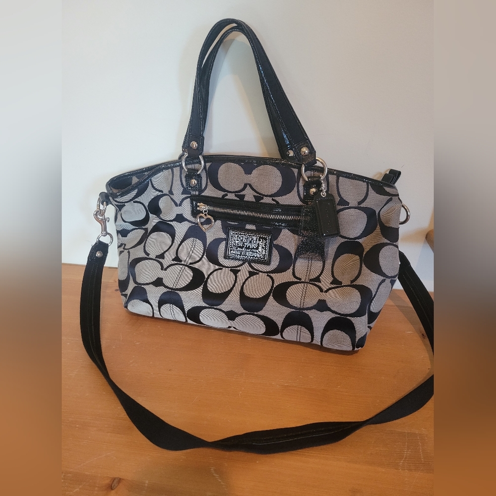 COPY - Coach Signature Hobo Tote Crossbody